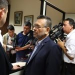 Bancada oficialista impulsa juicio político a contralor general de la República