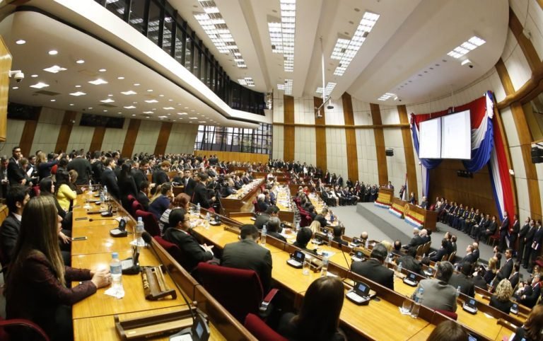Autoblindaje: Colorados tienen votos en Diputados para apoyar veto parcial Autoblindaje: Colorados tienen votos en Diputados para apoyar veto parcial