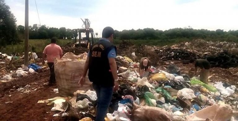 Municipalidad de Encarnación sancionada por la SEAM por la mala disposición de residuos