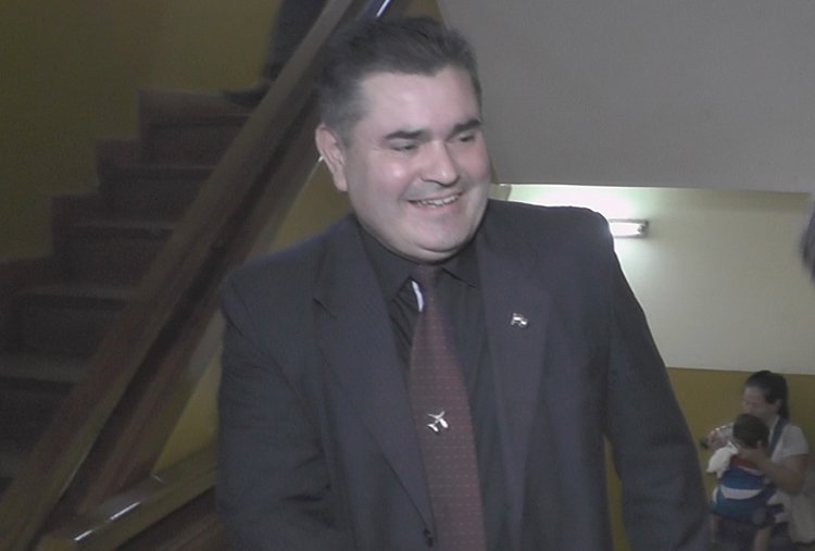 Denuncian a funcionario fiscal por supuesta amenaza con fines sexuales