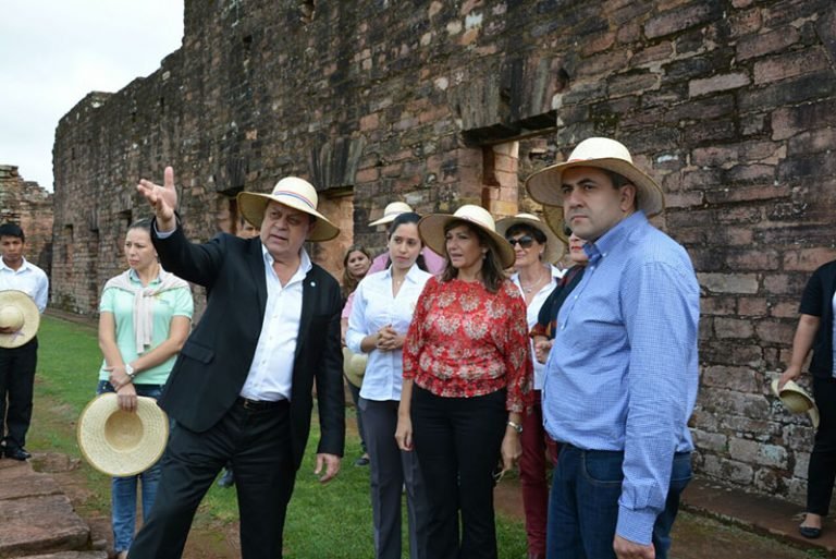 Secretario general de OMT calificó de única la Ruta Jesuítica y comprometió promoción