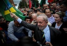 Lula aún domina el escenario electoral después de preso, según sondeo