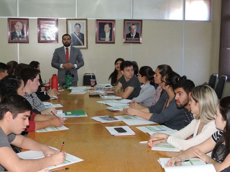 Gobernación de Itapúa promueve la capacitación de jóvenes en emprendedurismo