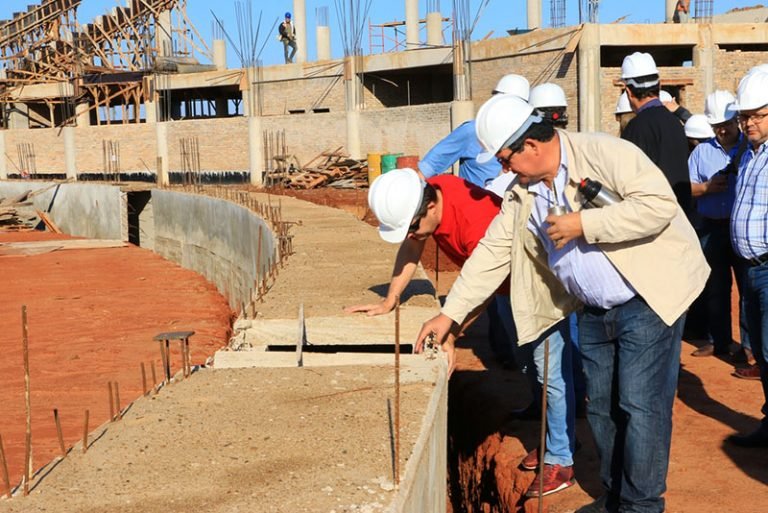 Concejales satisfechos por avance de obras en Encarnación Concejales satisfechos por avance de obras en Encarnación
