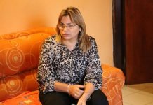 Detienen a abogada por supuesto tráfico de influencia