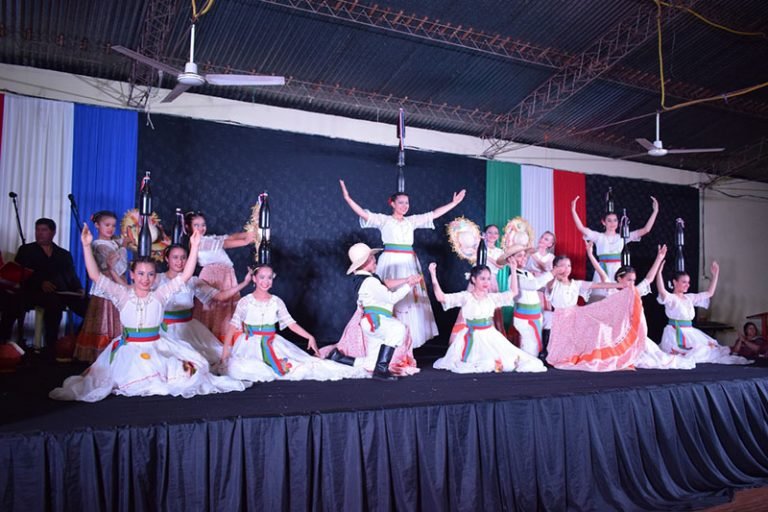 “Itapúa Canta a la Patria” tuvo un cierre brillante en el distrito de Capitán Meza