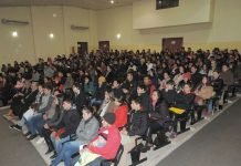 Más de 200 jóvenes de Itapúa recibieron sus tarjetas de débito de las Becas Juventud