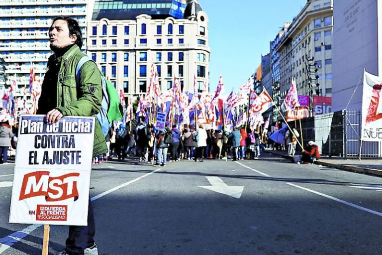 Paro en Argentina se transforma en el mayor desde la crisis de 2001