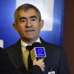 Parlasuriano Neri Olmedo afirma que las críticas lo fortalecen