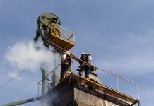 Voraz incendio consumió granos en silo de Capitán Meza