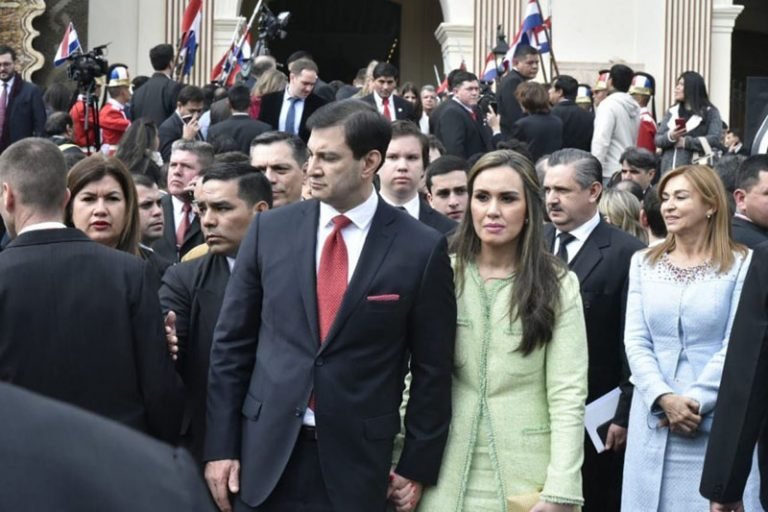Esposa de Ovelar, a Itaipú