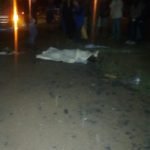 Motociclista fallece tras impactar contra una patrullera