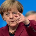 Angela Merkel anuncia la suspensión de la venta de armas a Arabia Saudí