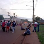 Manifestantes impiden salida de colectivos frente a las empresas en Posadas y el servicio se ve afectado