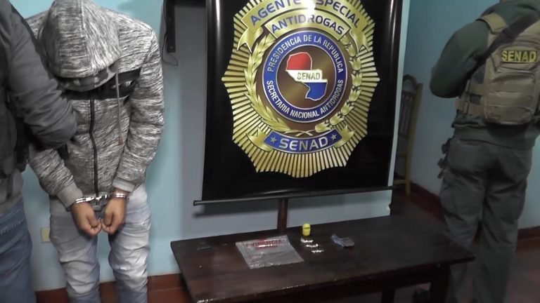 Microtraficante detenido en zona de la Placita