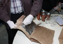 Cocaína en cajas de cartón de encomiendas aéreas