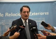 Embajador de EE.UU señala respaldo al Gobierno en esfuerzos a favor de la transparencia