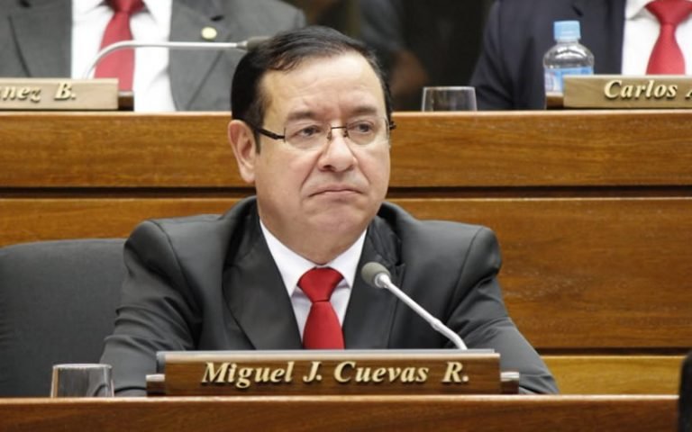 Juez comunica imputación de Cuevas a Diputados