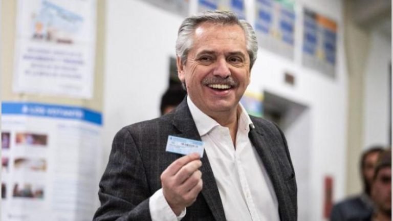 Alberto Fernández lidera las elecciones primarias en Argentina Alberto Fernández lidera las elecciones primarias en Argentina