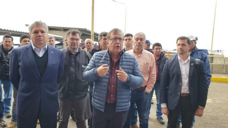 Director reafirma que Paraguay no renunciará a continuar trabajos de adecuación de 500 kV Director reafirma que Paraguay no renunciará a continuar trabajos de adecuación de 500 kV