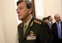 Exjefe del Ejército argentino absuelto en juicio por secuestros en dictadura