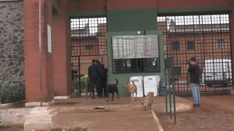 Incautan drogas y celulares en el penal de Itapúa