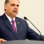 Ministro pide sanciones más duras para quienes provocan incendios