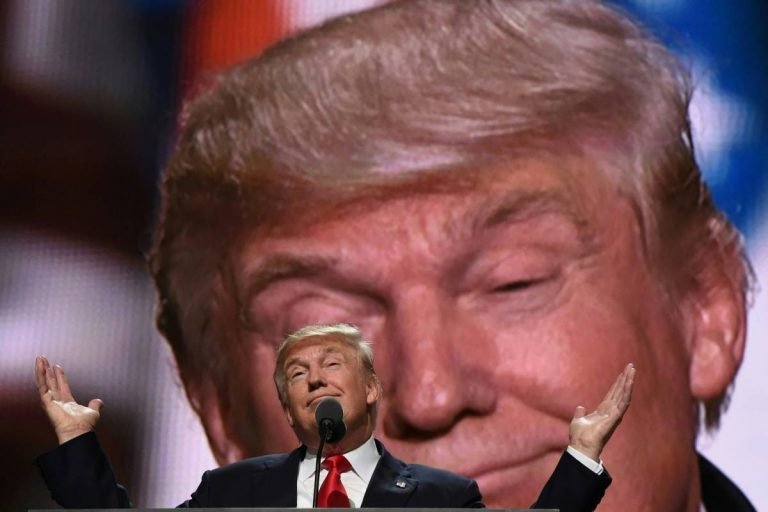 Trump intima a detractores a acabar con intento de juicio político en su contra