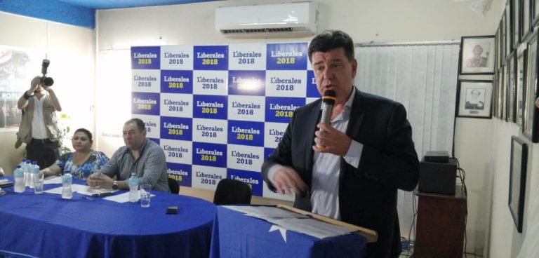 Efraín niega quiebra del PLRA y dice que el Estado les debe 16 mil millones Efraín niega quiebra del PLRA y dice que el Estado les debe 16 mil millones