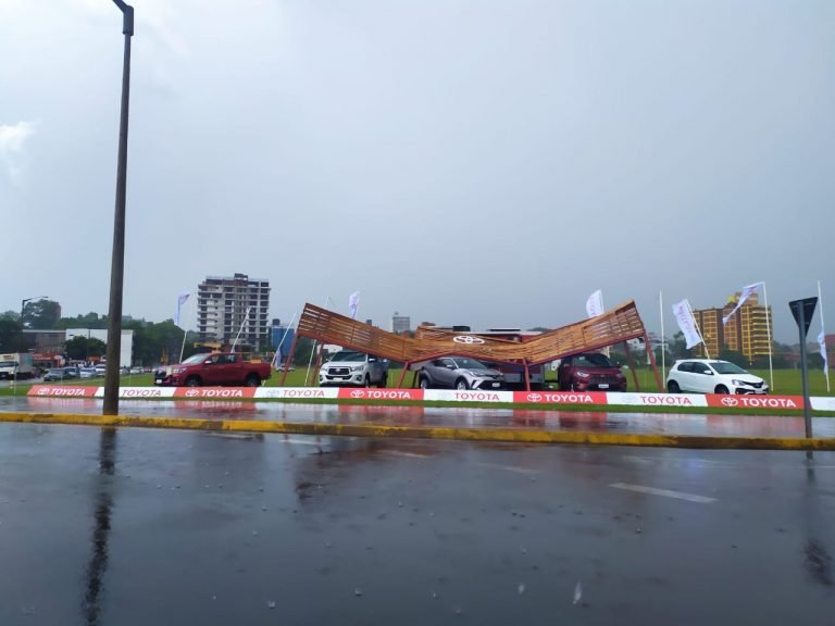 Temporal causa destrozos en Encarnación
