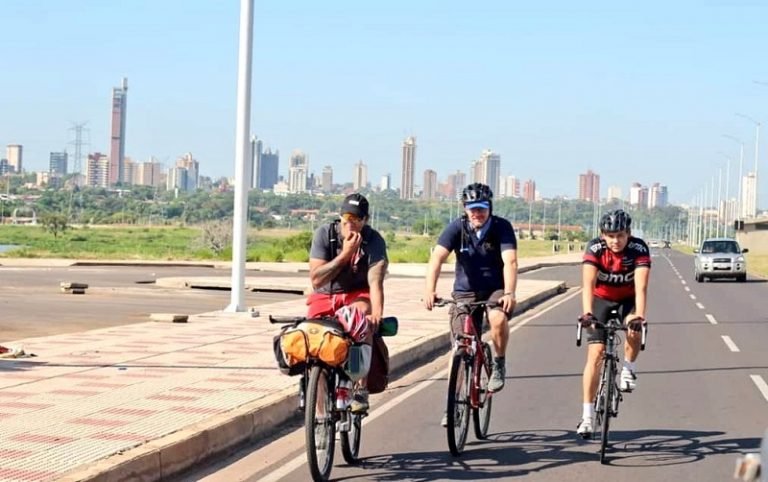 Paraguayo recorrerá 25.000 kilómetros en bicicleta para promocionar el país