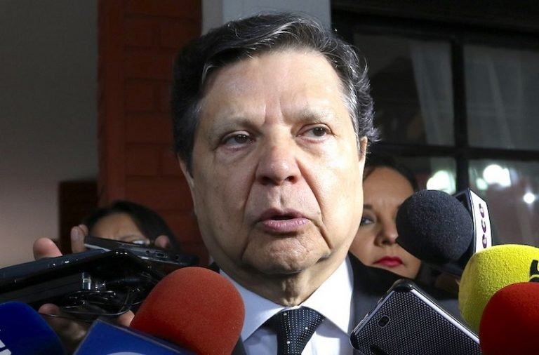 Por fuga masiva convocan a ministros al Congreso