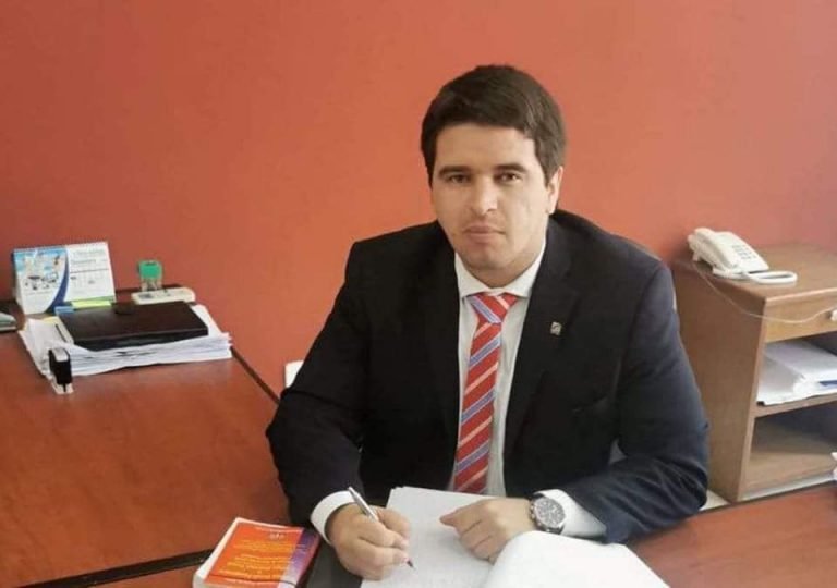 Investigan muerte de una joven que falleció tras un cuadro febril
