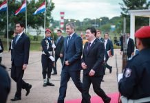 Presidente regresó al país tras participar de la asunción de Lacalle Pou en Uruguay