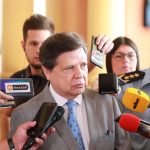 Acevedo pide evitar ir a oficios religiosos: «Mba´epiko la 15 días ndajahai la misahape»