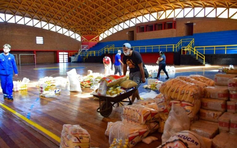 Donaciones al Banco de Alimentos se transforman en platos de comida en los barrios