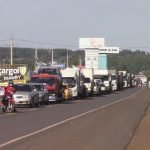 Inconscientes tomaron como excusa «medida» de circular según número de chapa