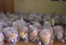 Entregan víveres a padres de niños del Programa Abrazo