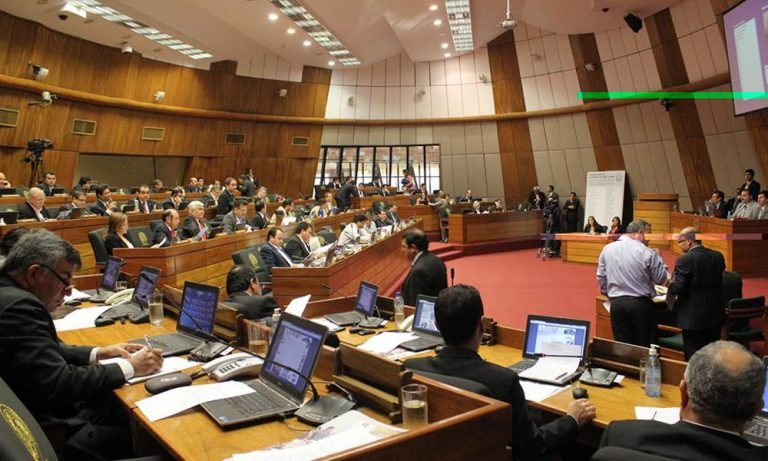 EN VIVO: Debate sobre intervención o no de la Municipalidad de Encarnación