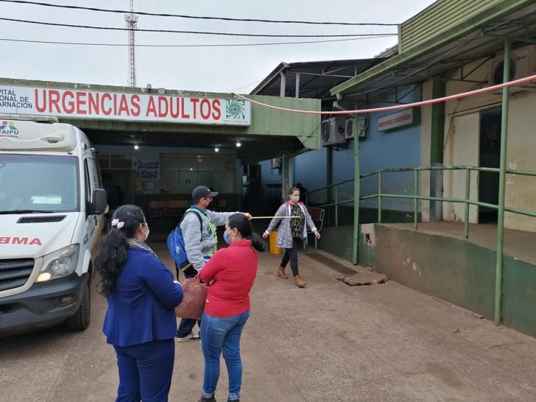 10 funcionarios de blanco con COVID19. 40 en cuarentena 10 funcionarios de blanco con COVID19. 40 en cuarentena