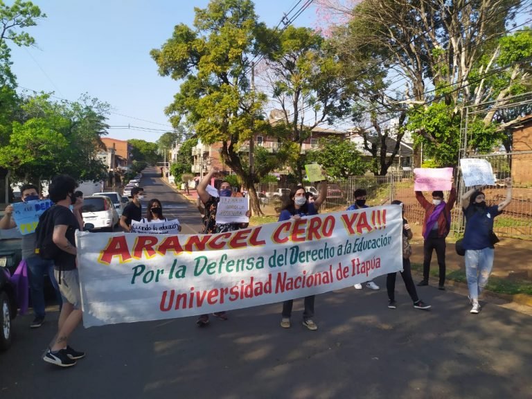 Universitarios exigieron Arancel Cero