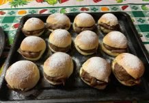 Ejemplo de superación: encontró salida laboral preparando bollos artesanales