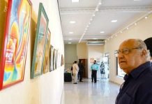 Habilitaron muestra artística del profesor César Duba
