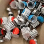 El debate para liberar patentes de vacunas sigue trabado tras la primera reunión en casi dos meses