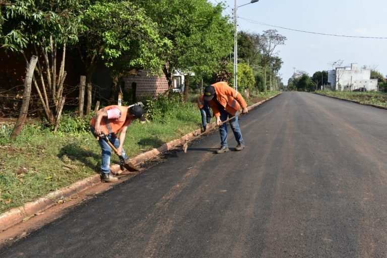 Pobladores del Barrio Chaipé, satisfechos con la culminación de 1200 metros de asfaltado