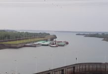 Yacyretá opera para pasaje de barcazas con producción agrícola nacional