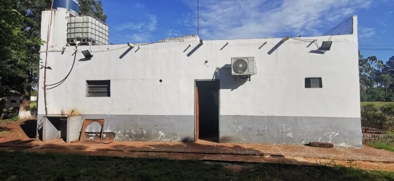 Desconocidos se llevan dinero y computadoras en Tomas R. Pereira Desconocidos se llevan dinero y computadoras en Tomas R. Pereira