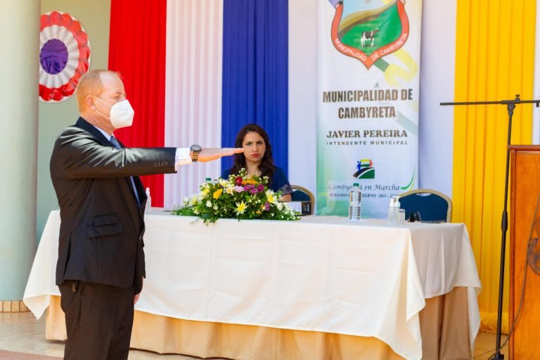 Javier Pereira asume un nuevo periodo de gobierno municipal