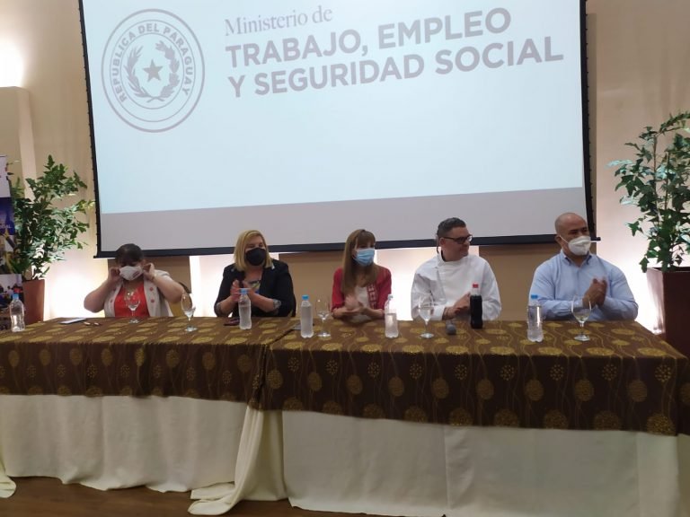 Con el MTESS desarrollaron cursos para elevar calidad de gastronomía local