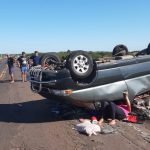 Hombre muere tras vuelco de su vehículo en José Leandro Oviedo